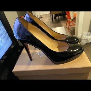 Black Patent Leather Women's Pumps